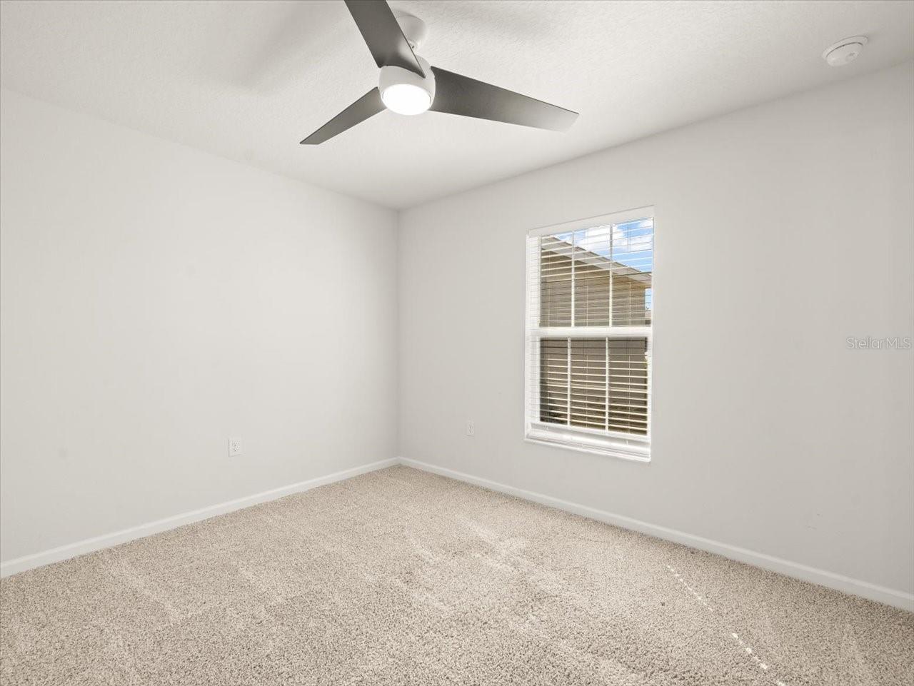 Image 13 of 45 For 13035 Thrasher Avenue