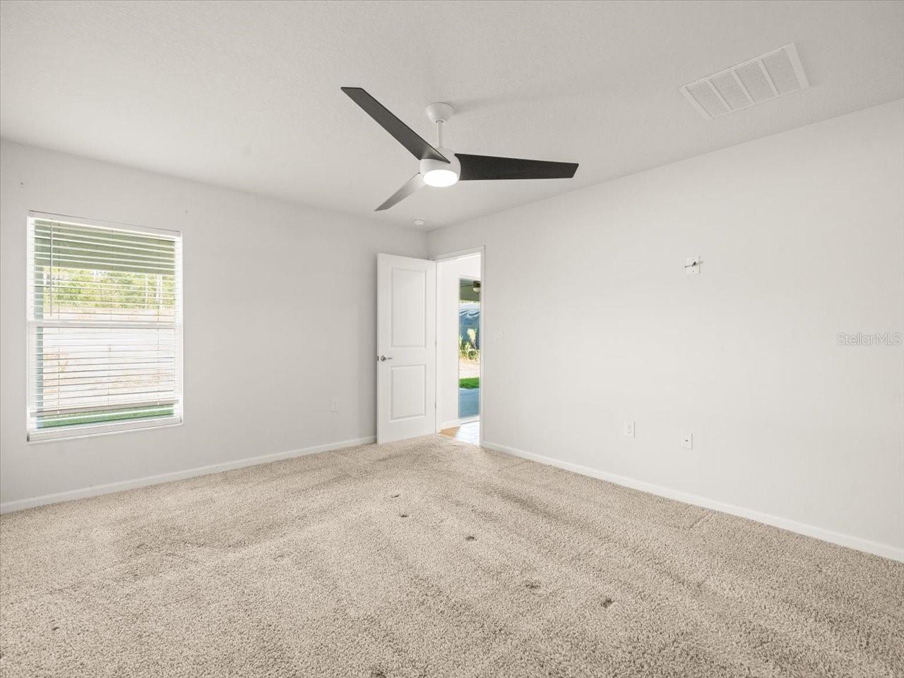 Image 21 of 45 For 13035 Thrasher Avenue