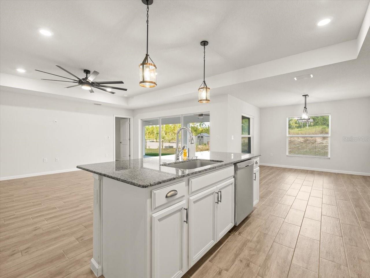 Image 30 of 45 For 13035 Thrasher Avenue