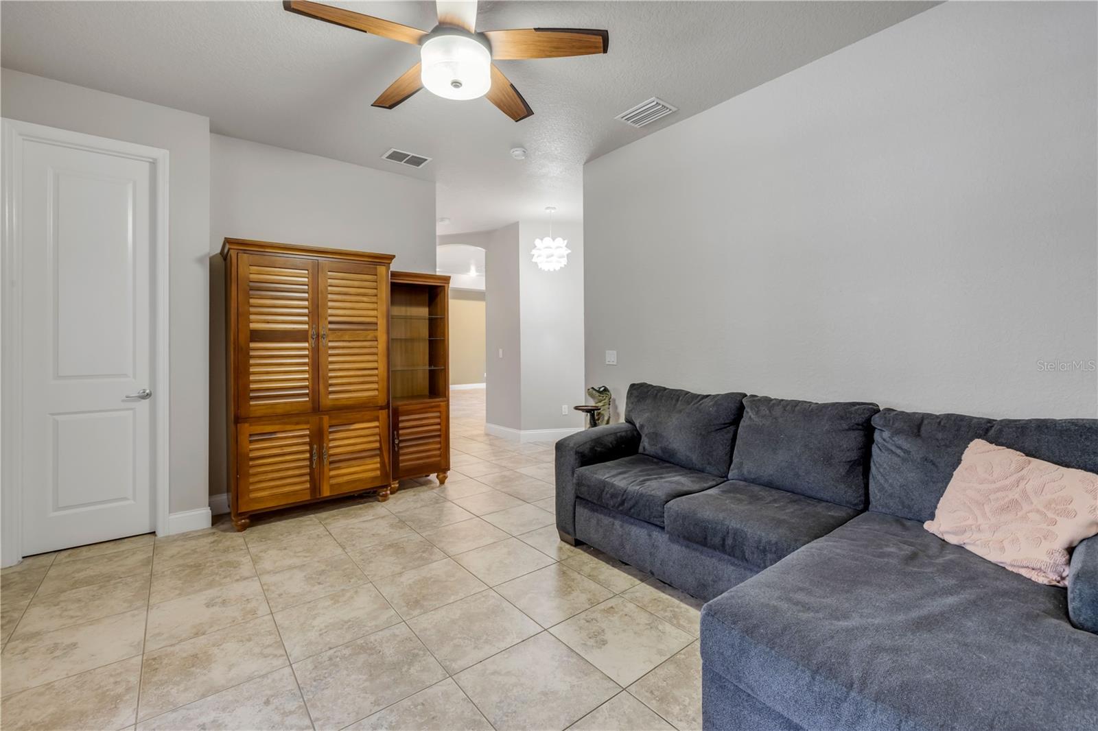 Image 17 of 62 For 4075 Crestwood Manor Drive