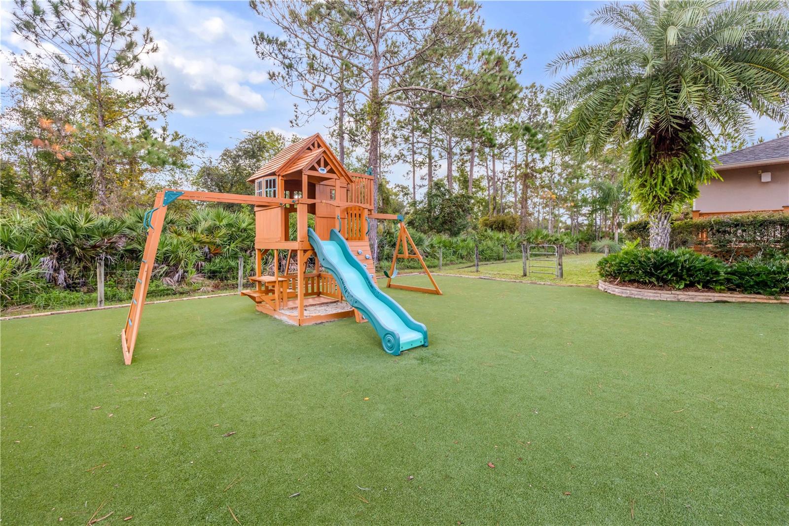 Image 41 of 62 For 4075 Crestwood Manor Drive