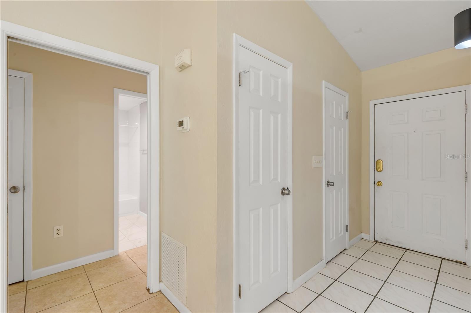 Image 2 of 26 For 2625 Nordman Avenue