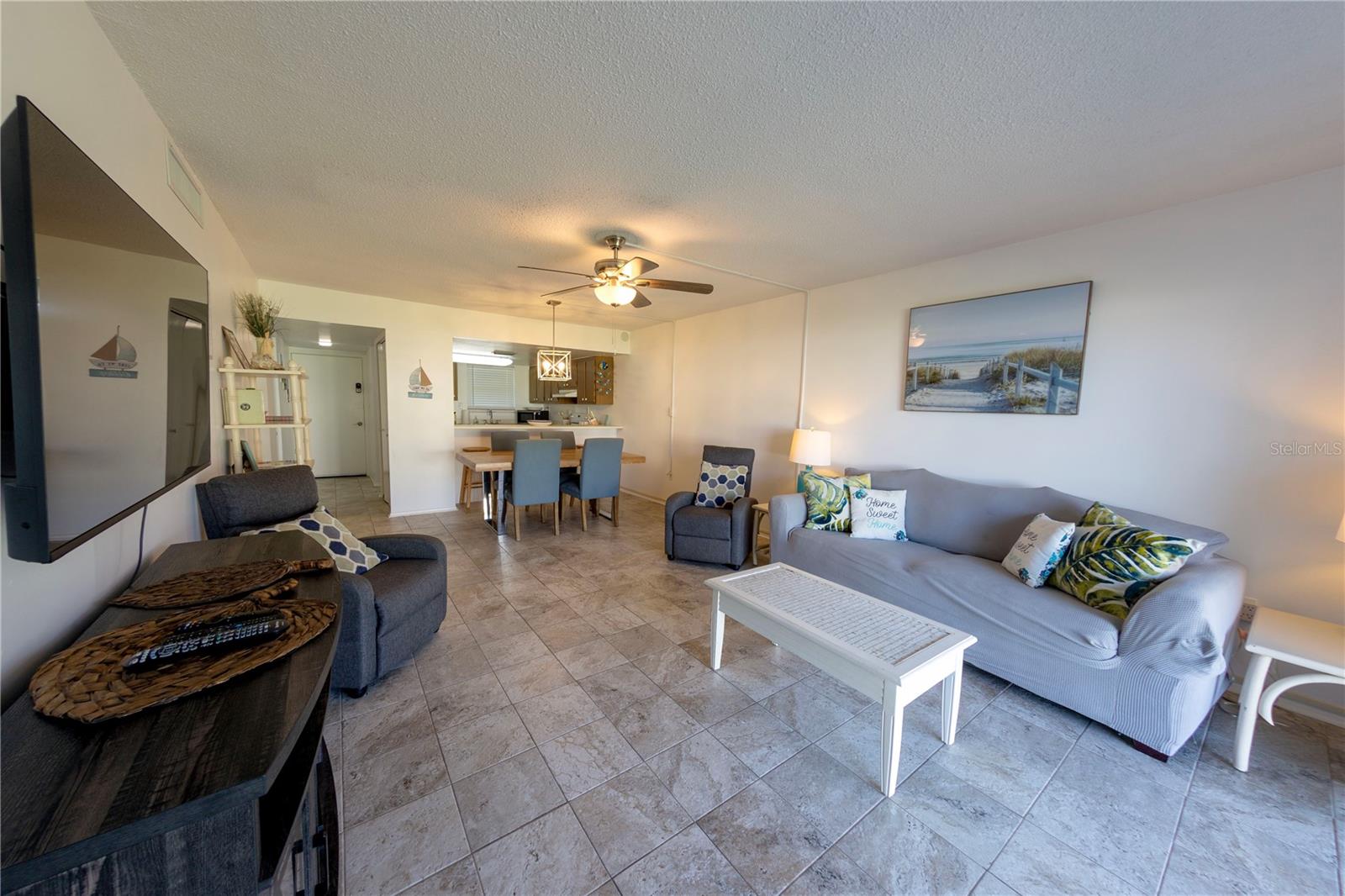 Image 14 of 22 For 4831 Saxon Drive 1070