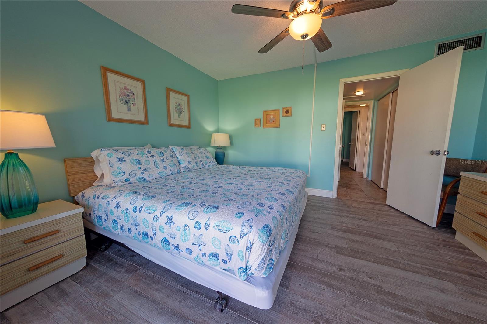 Image 17 of 22 For 4831 Saxon Drive 1070