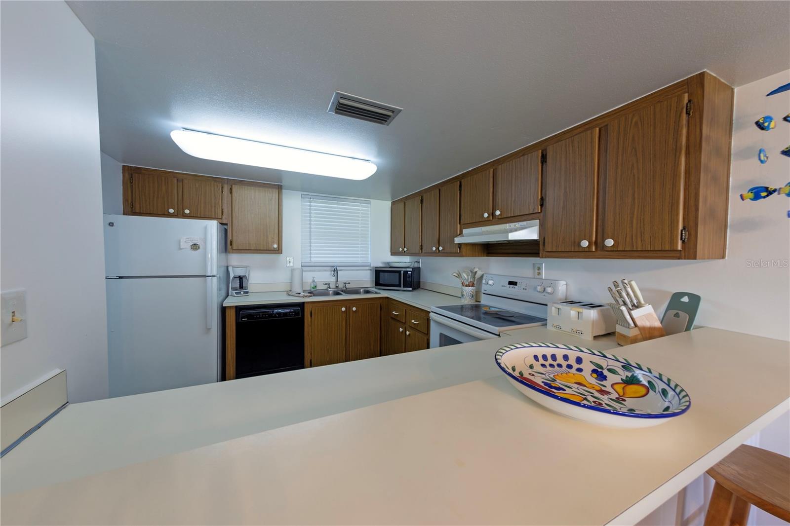 Image 9 of 22 For 4831 Saxon Drive 1070