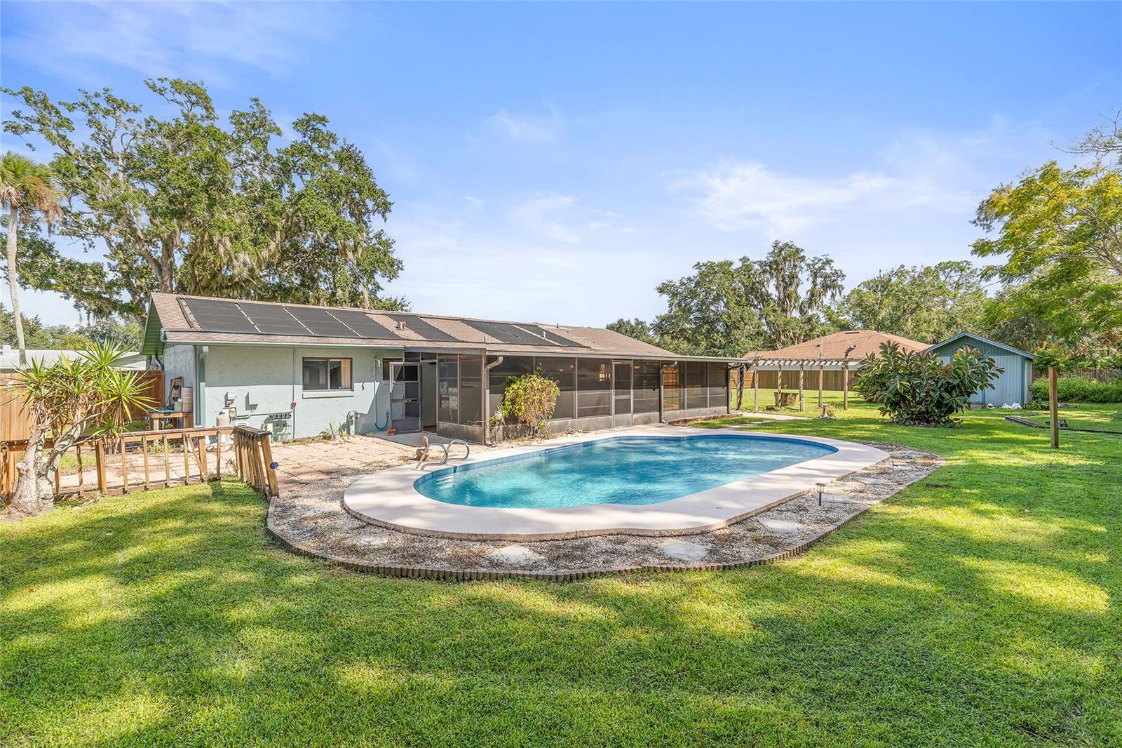 Image 16 of 50 For 2520 Queen Palm Drive