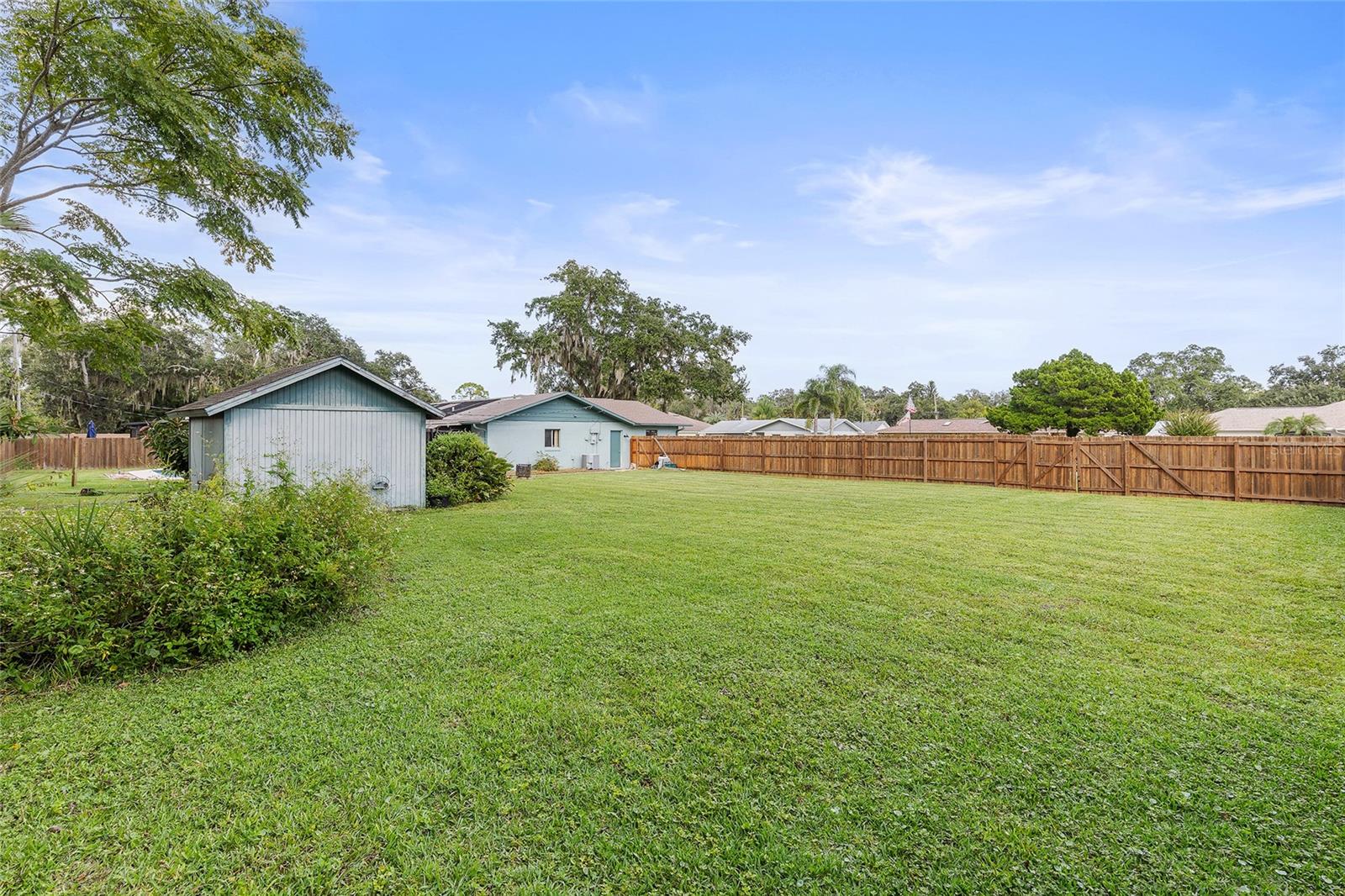 Image 23 of 50 For 2520 Queen Palm Drive
