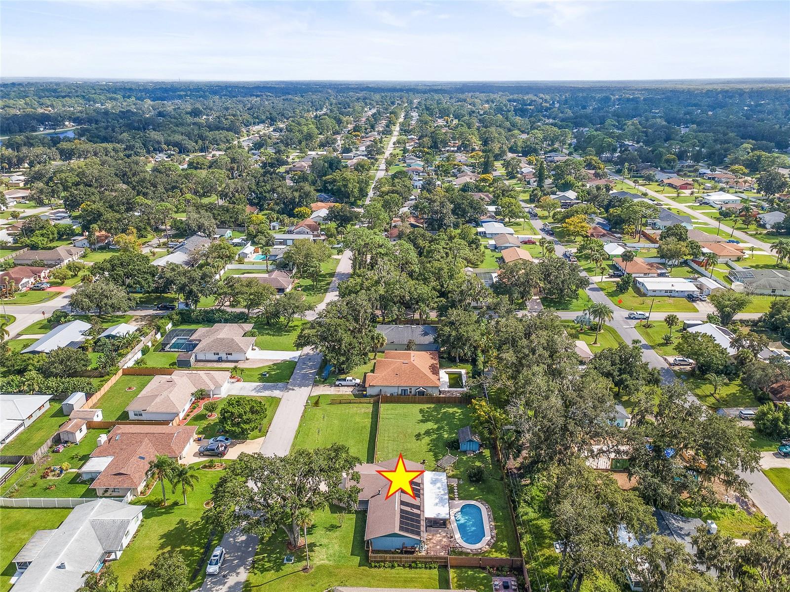 Image 3 of 50 For 2520 Queen Palm Drive