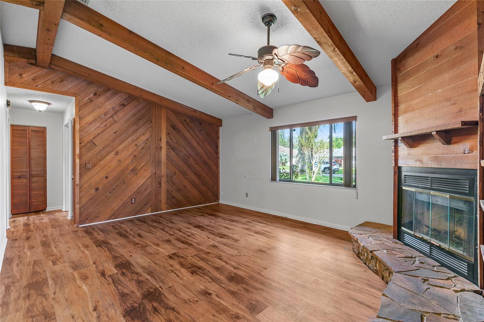 Image 31 of 50 For 2520 Queen Palm Drive