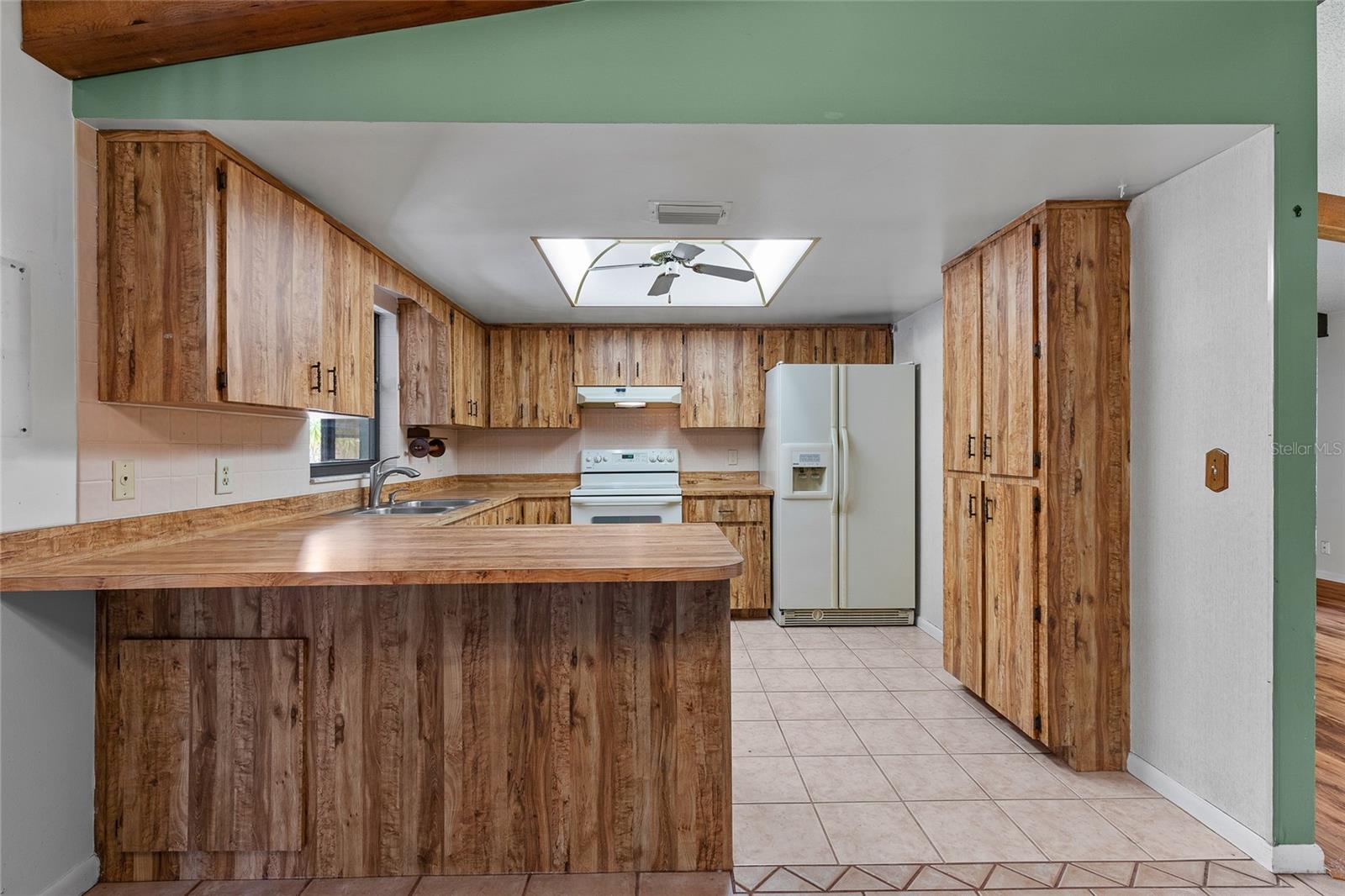 Image 36 of 50 For 2520 Queen Palm Drive
