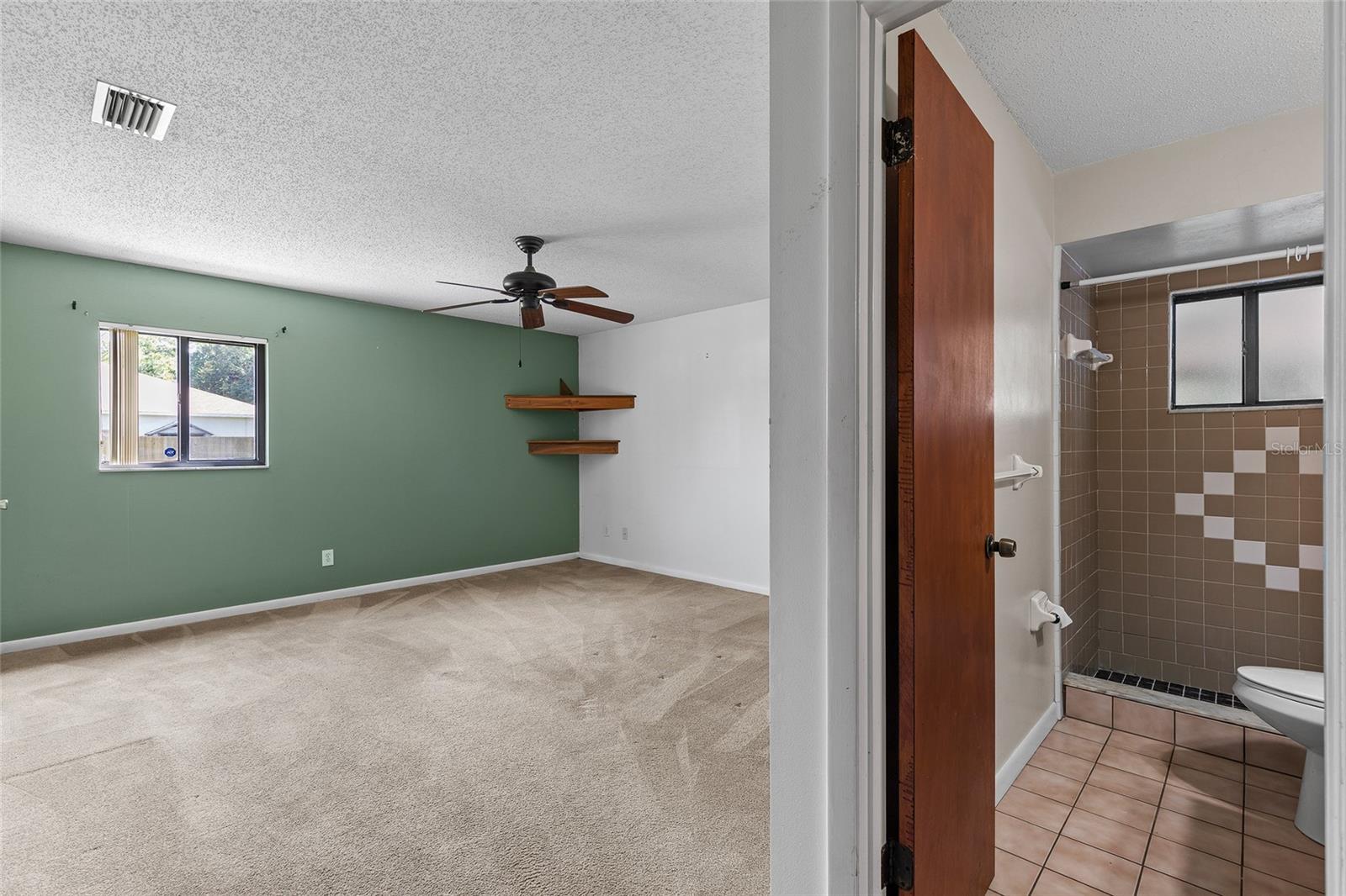 Image 39 of 50 For 2520 Queen Palm Drive