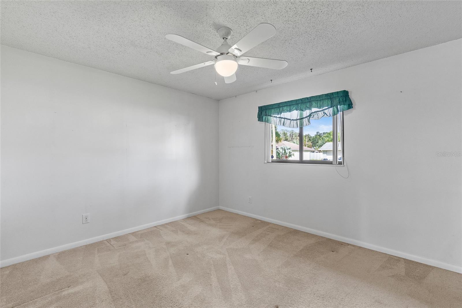 Image 46 of 50 For 2520 Queen Palm Drive