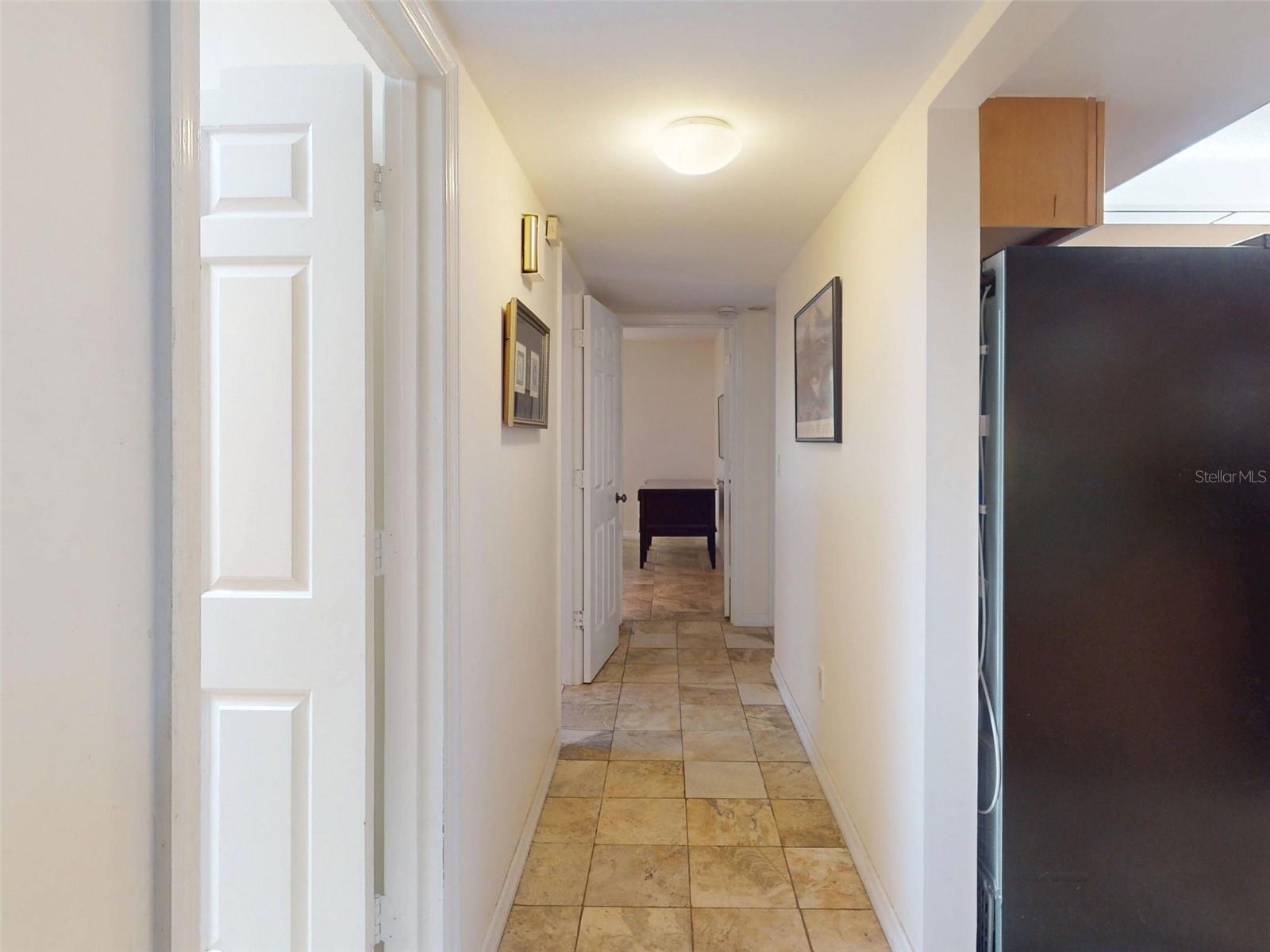 Image 14 of 62 For 806 Silk Oak Court