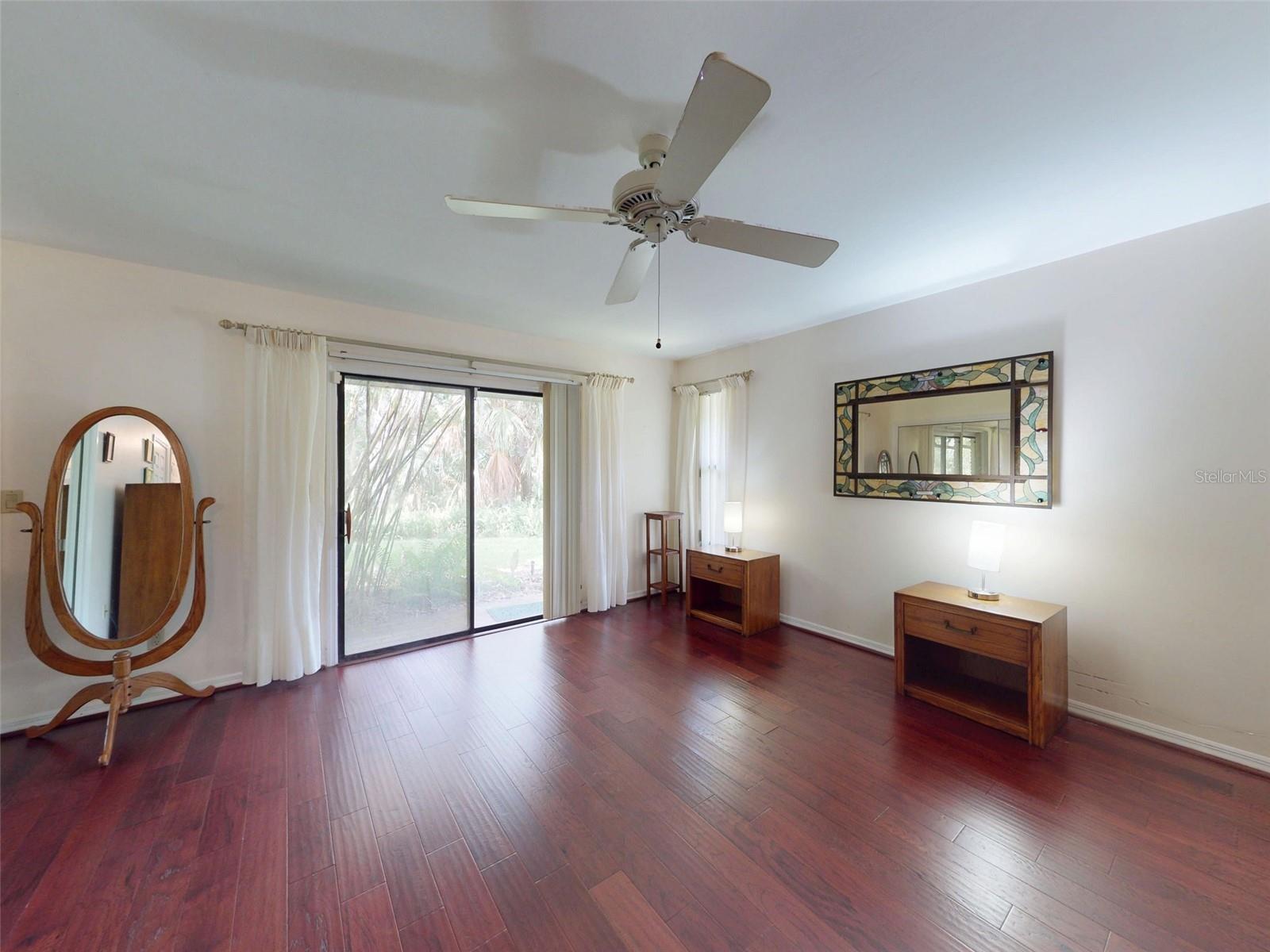 Image 23 of 62 For 806 Silk Oak Court