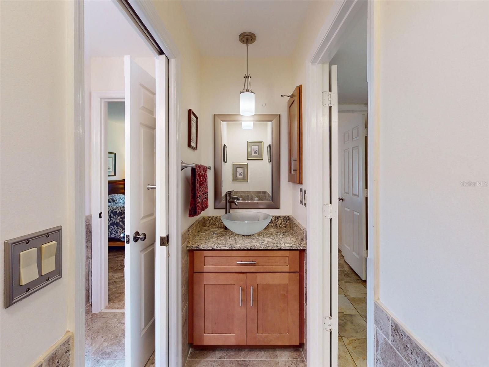 Image 36 of 62 For 806 Silk Oak Court