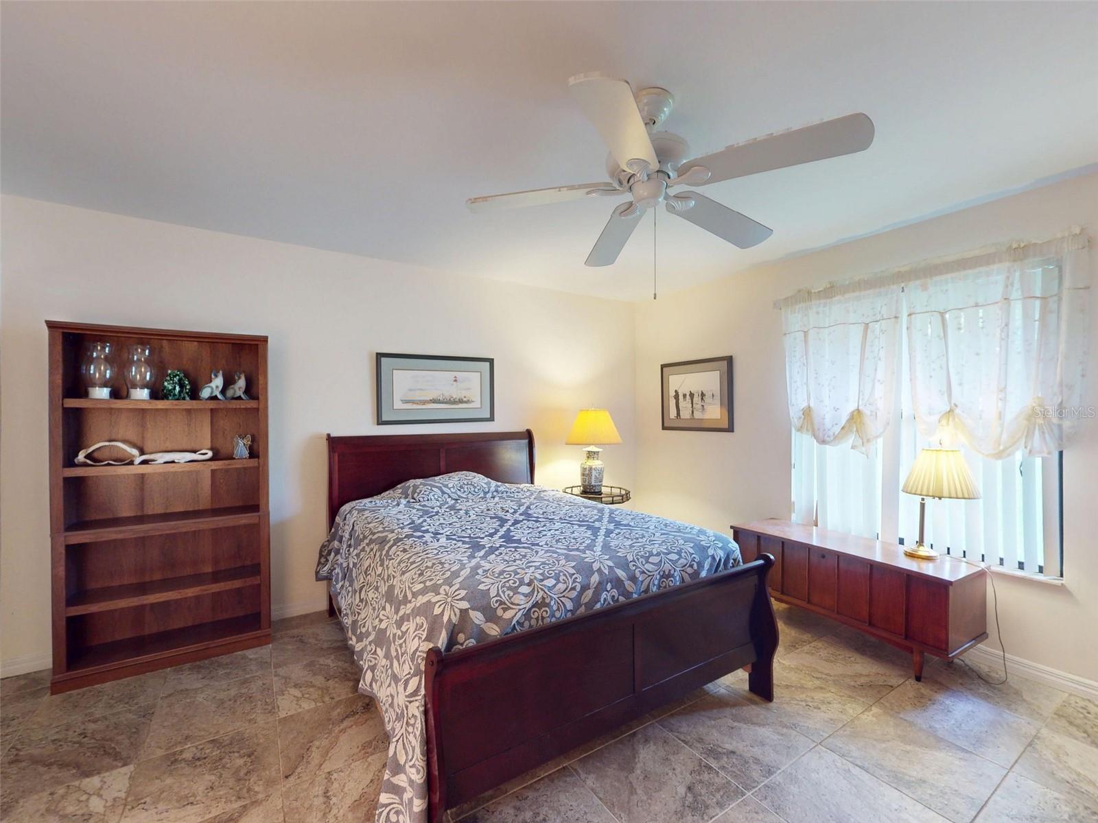 Image 40 of 62 For 806 Silk Oak Court