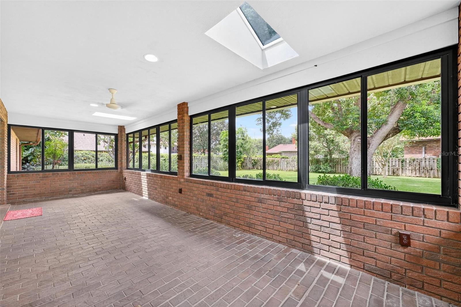 Image 51 of 91 For 16 Forest View Way