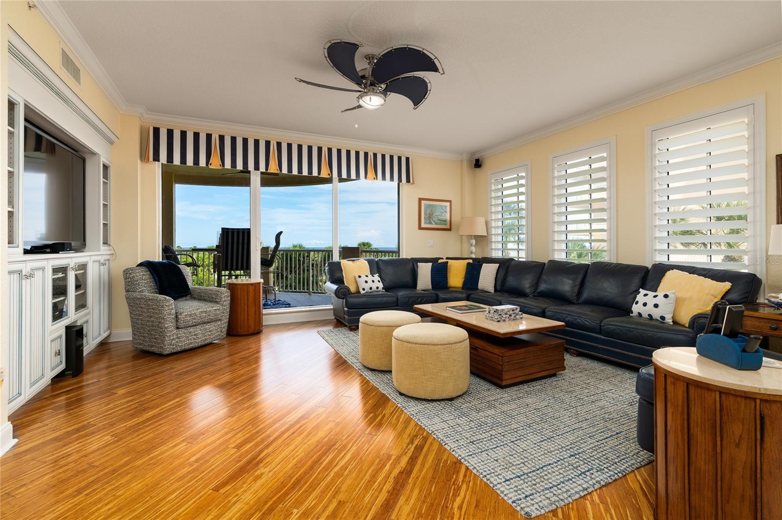 Image 13 of 62 For 259 Minorca Beach Way 303