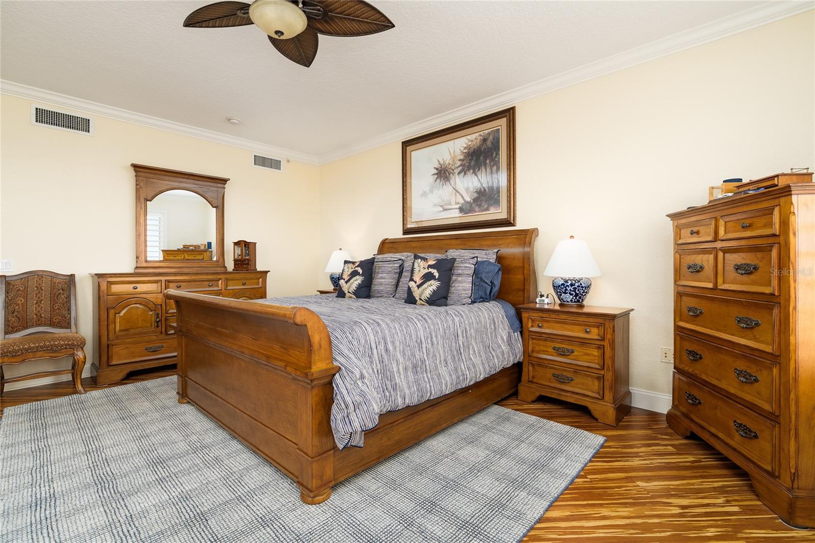 Image 15 of 62 For 259 Minorca Beach Way 303