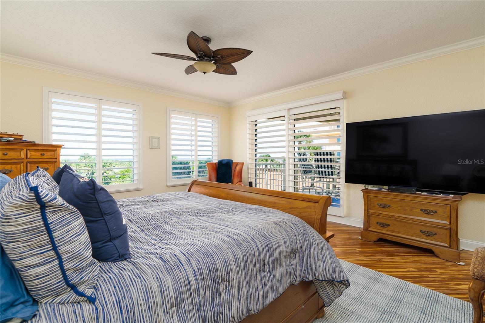 Image 16 of 62 For 259 Minorca Beach Way 303