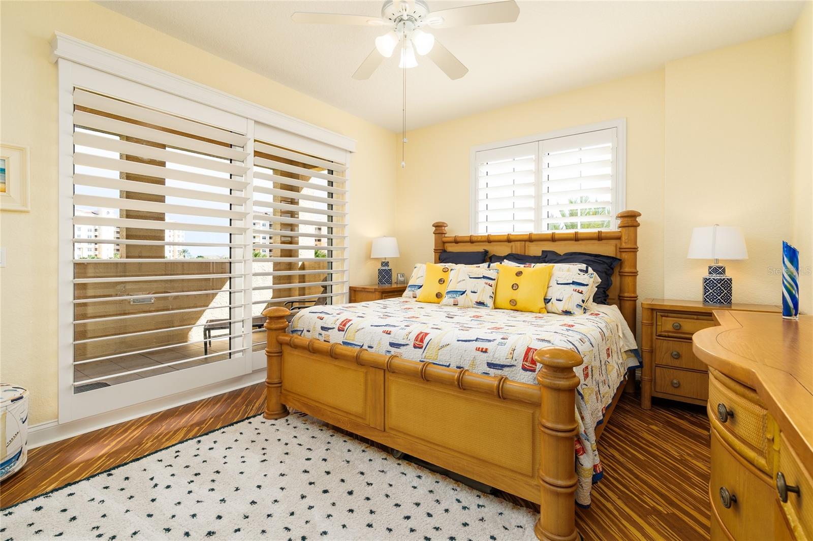 Image 20 of 62 For 259 Minorca Beach Way 303