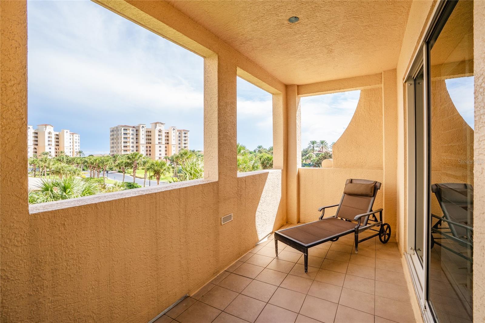 Image 22 of 62 For 259 Minorca Beach Way 303