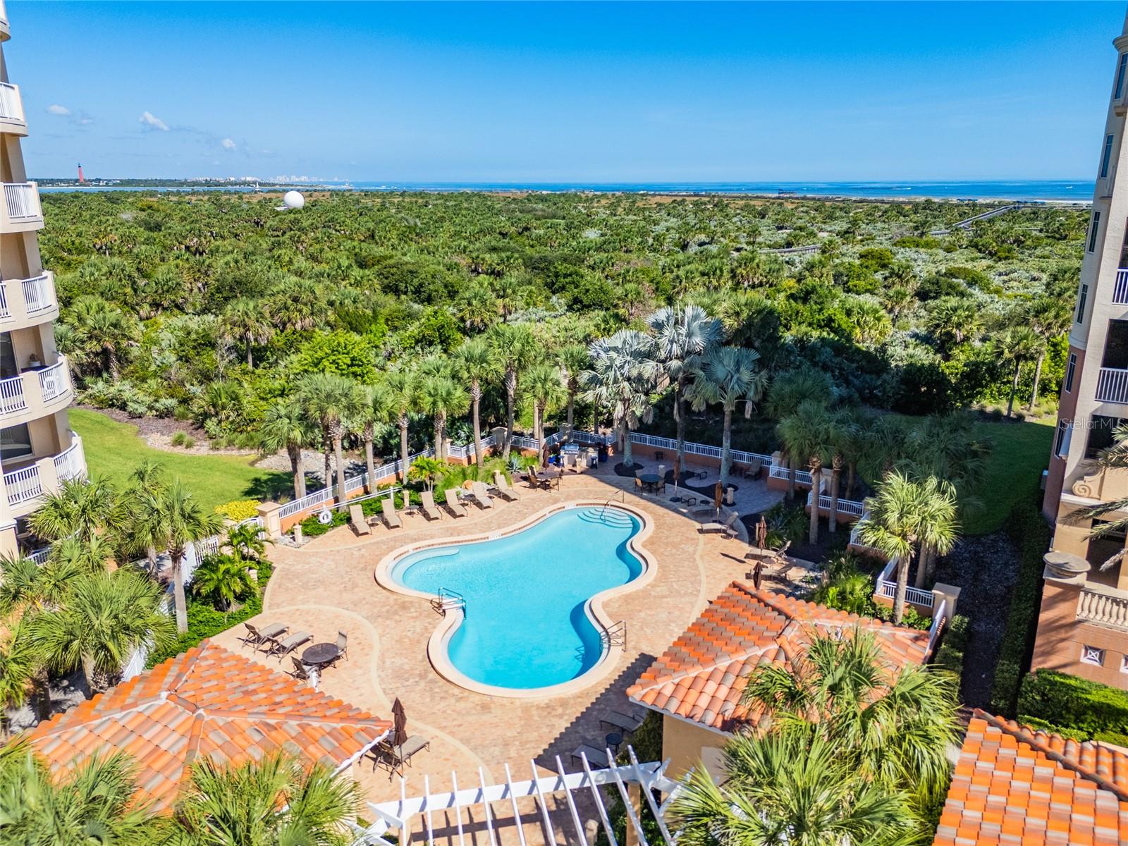 Image 37 of 62 For 259 Minorca Beach Way 303