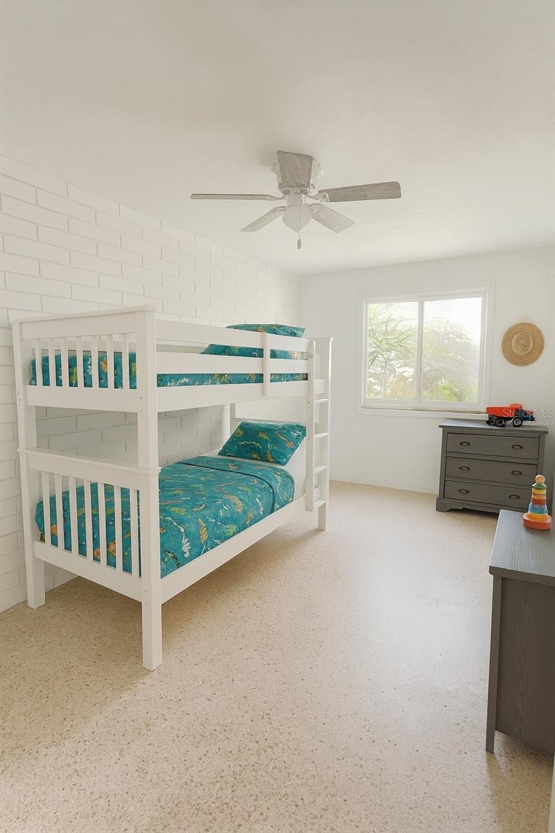 Image 17 of 30 For 617 Goodwin Avenue