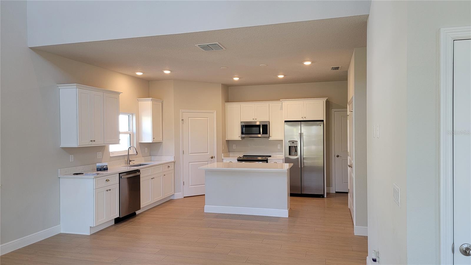 Image 3 of 27 For 545 Venetian Palms Boulevard