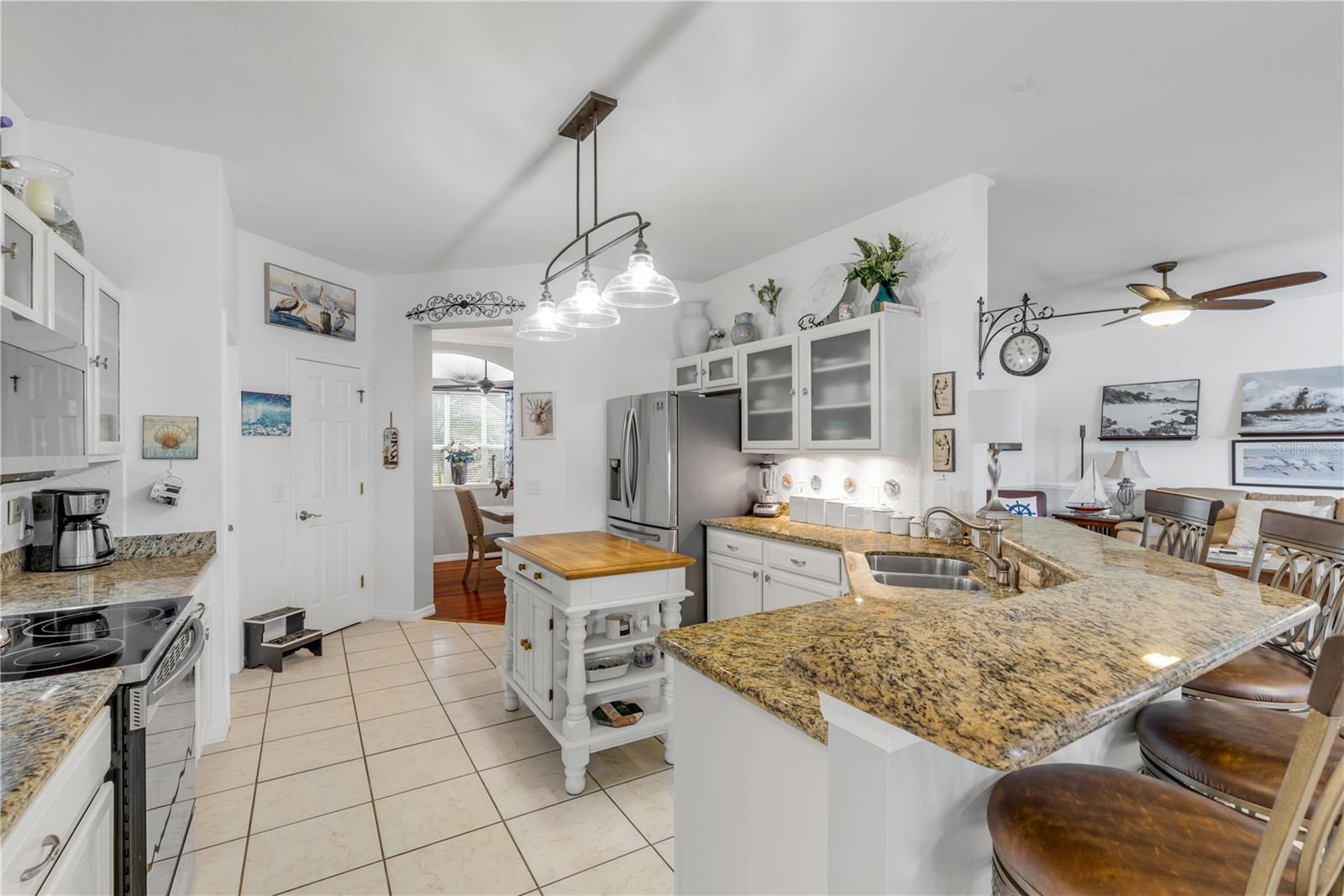 Image 5 of 83 For 129 Crystal Oak Drive