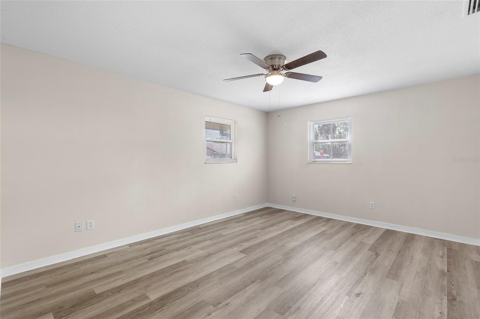 Image 15 of 24 For 1518 Juniper Drive