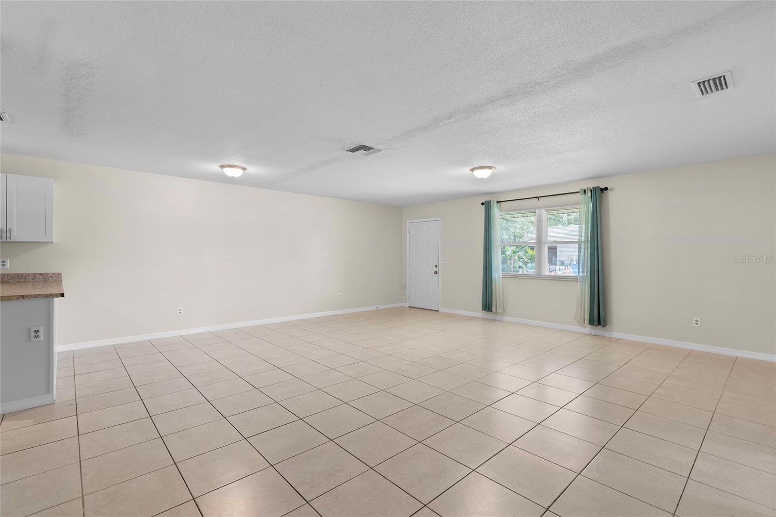 Image 7 of 24 For 1518 Juniper Drive