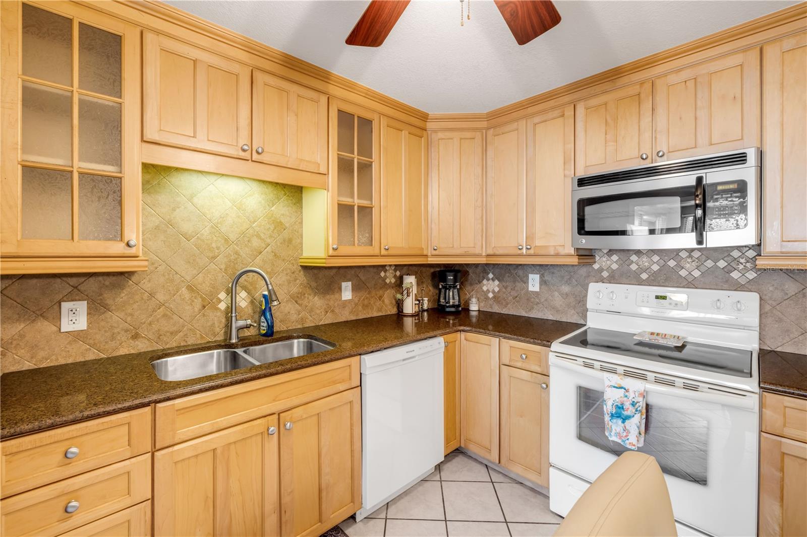 Image 15 of 43 For 4150 Atlantic Avenue 109d