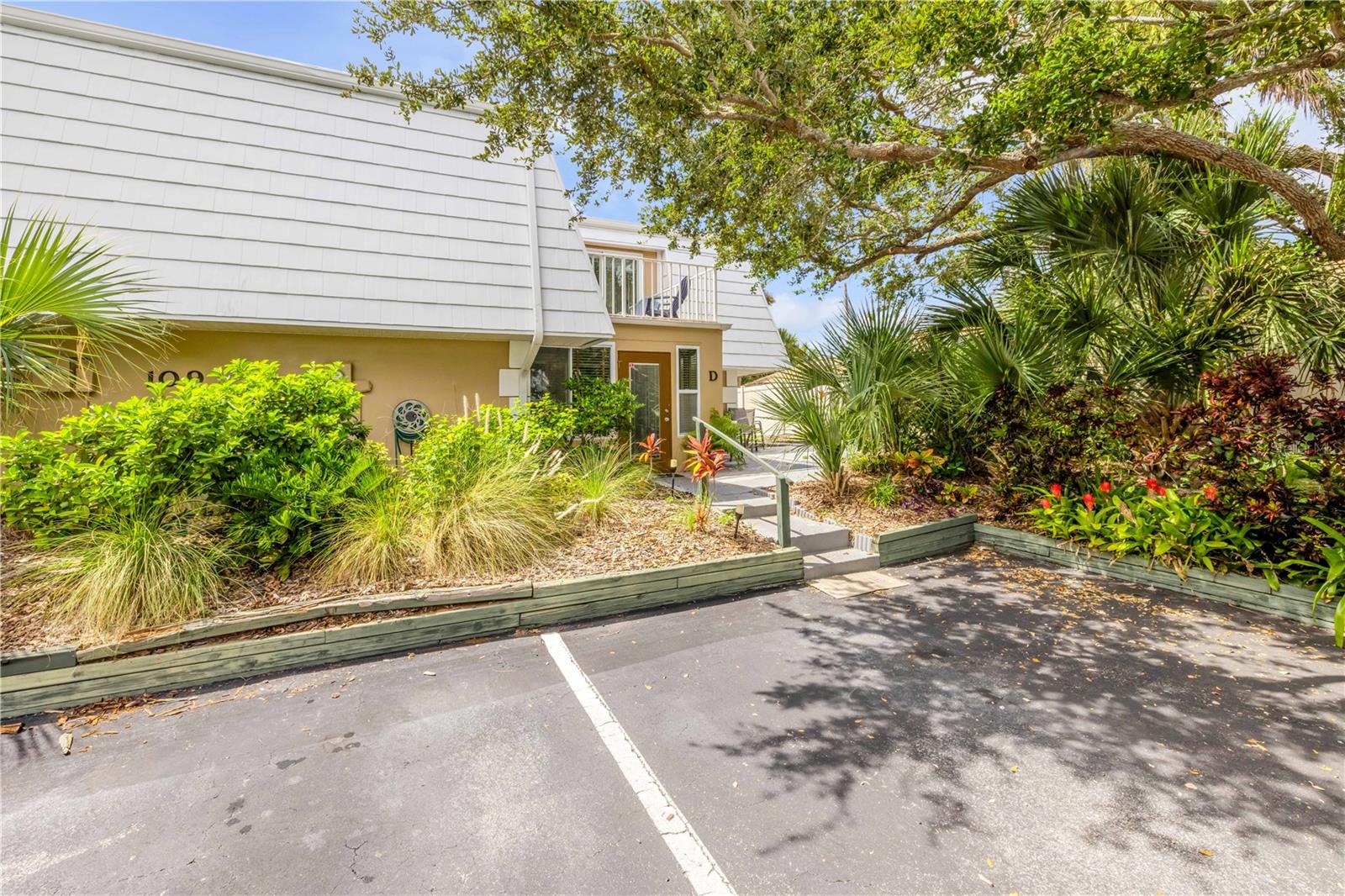 Image 3 of 43 For 4150 Atlantic Avenue 109d