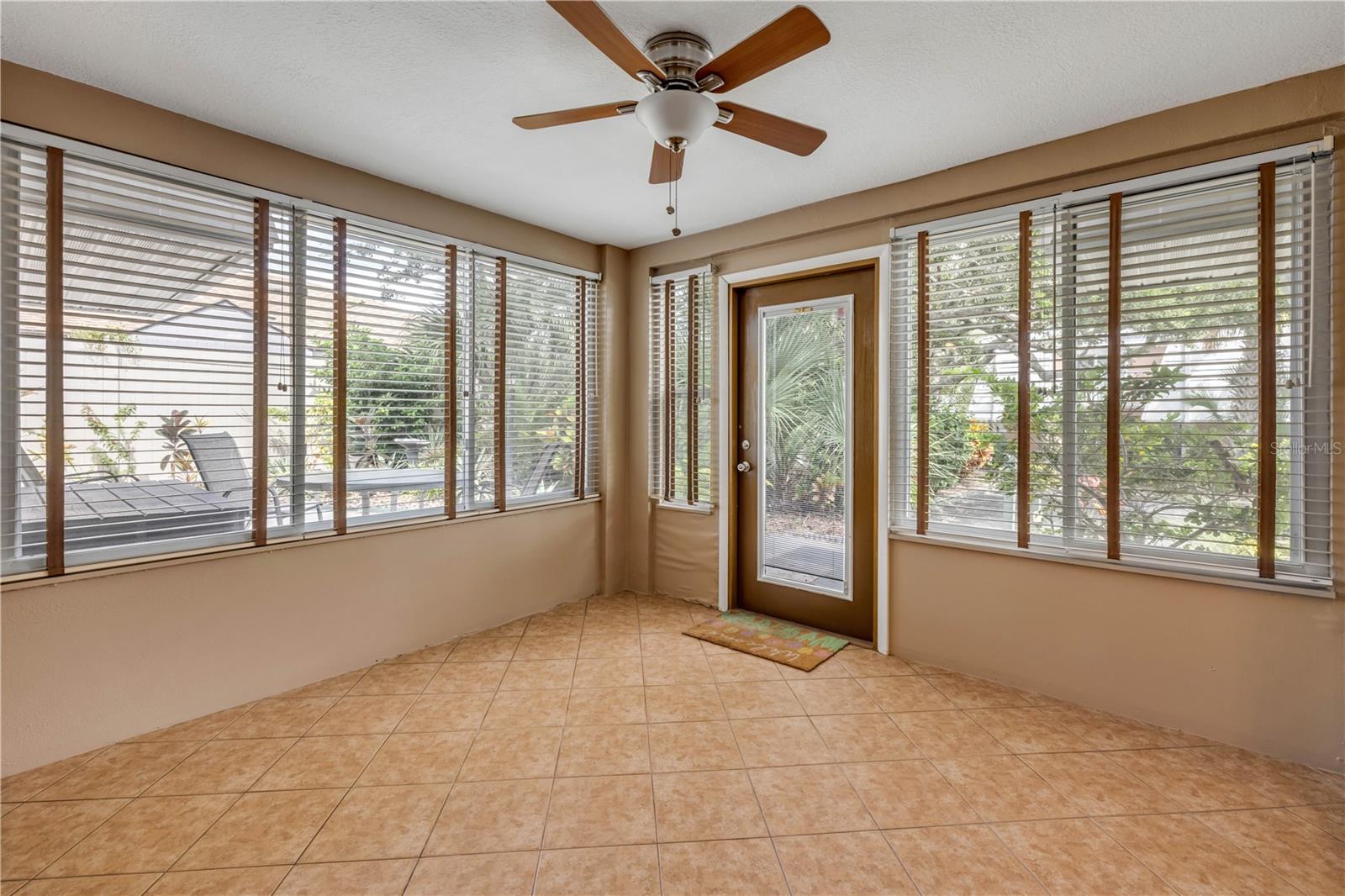 Image 9 of 43 For 4150 Atlantic Avenue 109d