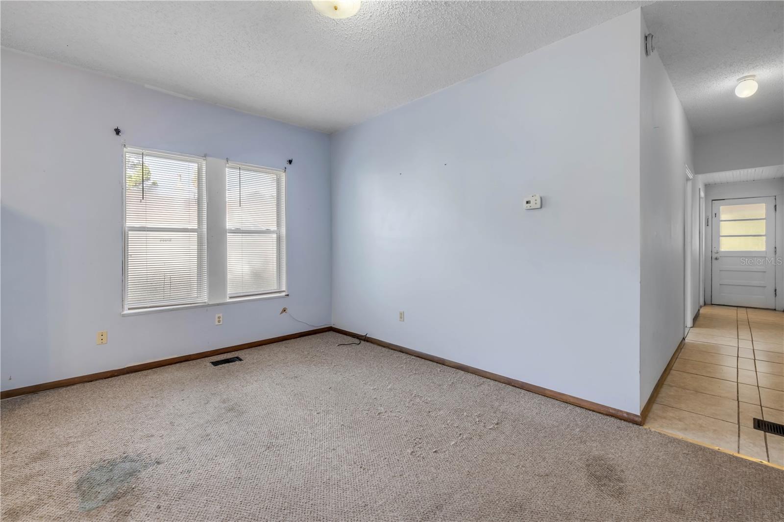 Image 17 of 50 For 218 Mary Avenue