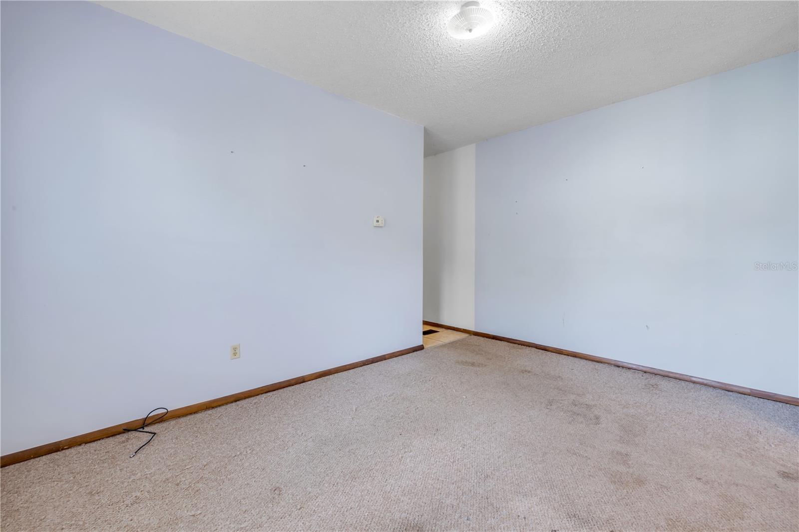 Image 19 of 50 For 218 Mary Avenue