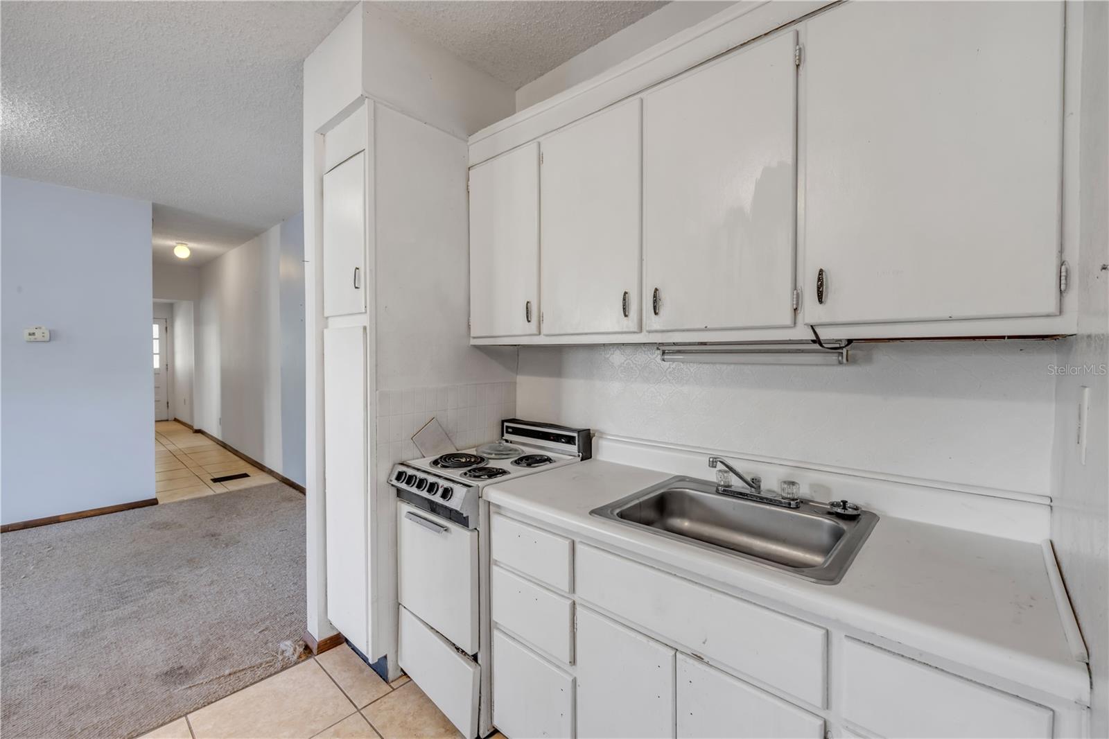 Image 22 of 50 For 218 Mary Avenue