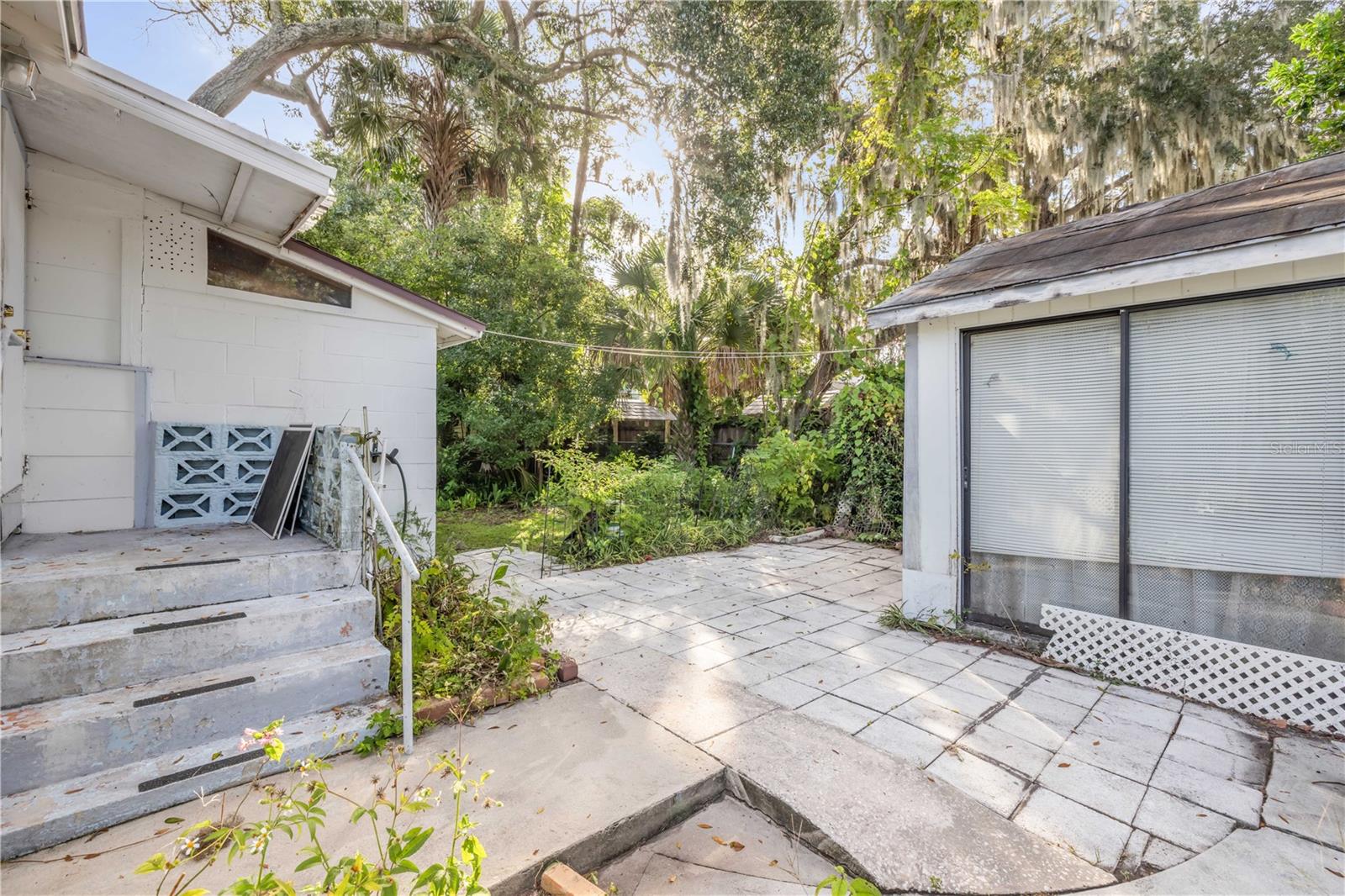 Image 29 of 50 For 218 Mary Avenue