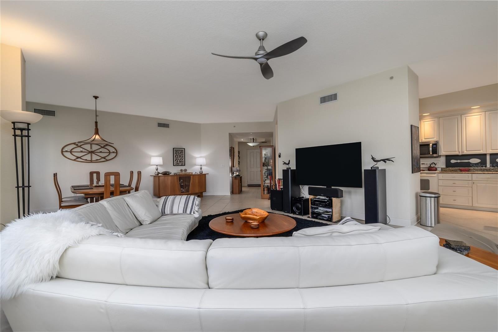 Image 14 of 52 For 263 Minorca Beach Way 206