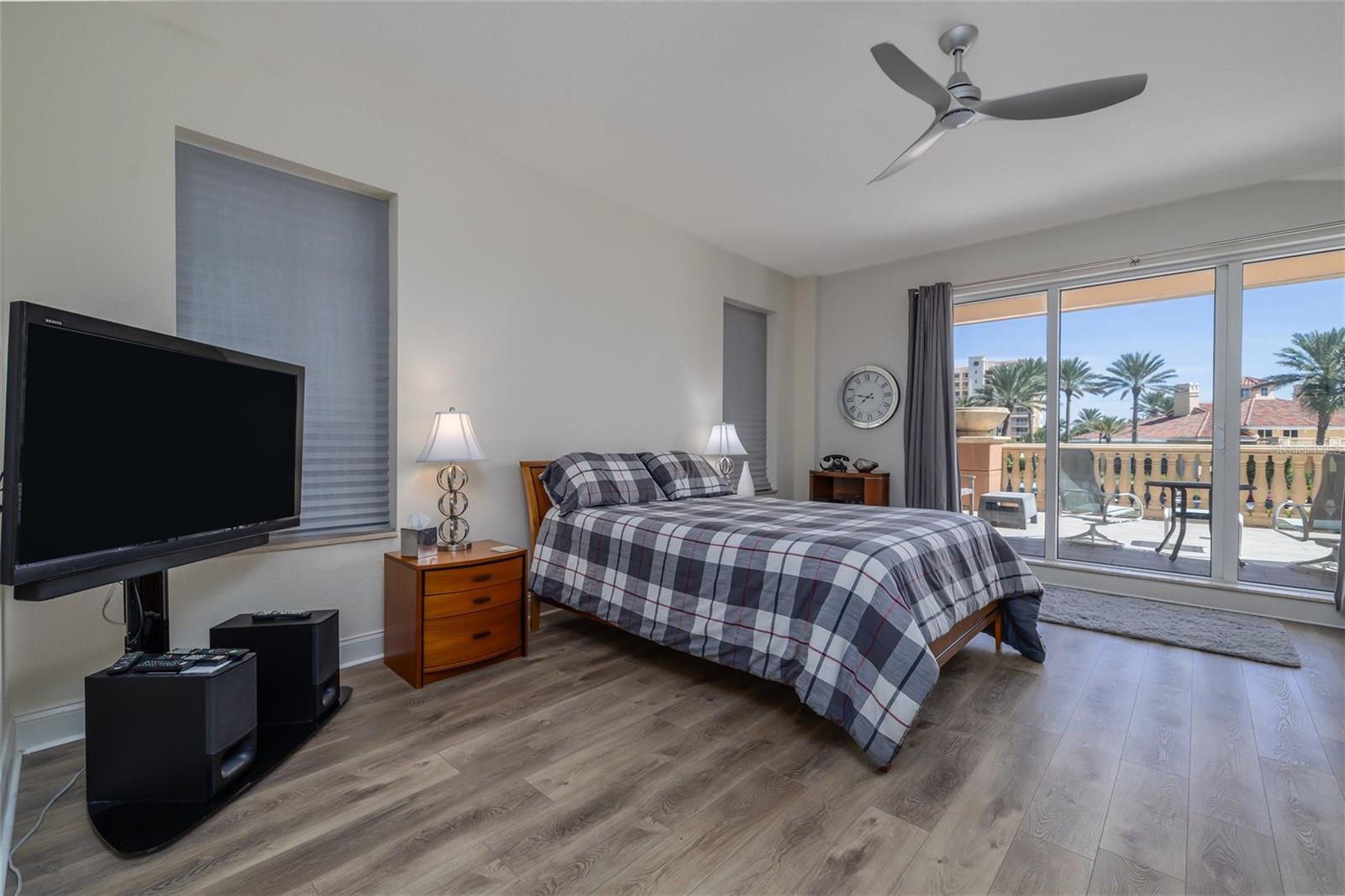 Image 26 of 52 For 263 Minorca Beach Way 206