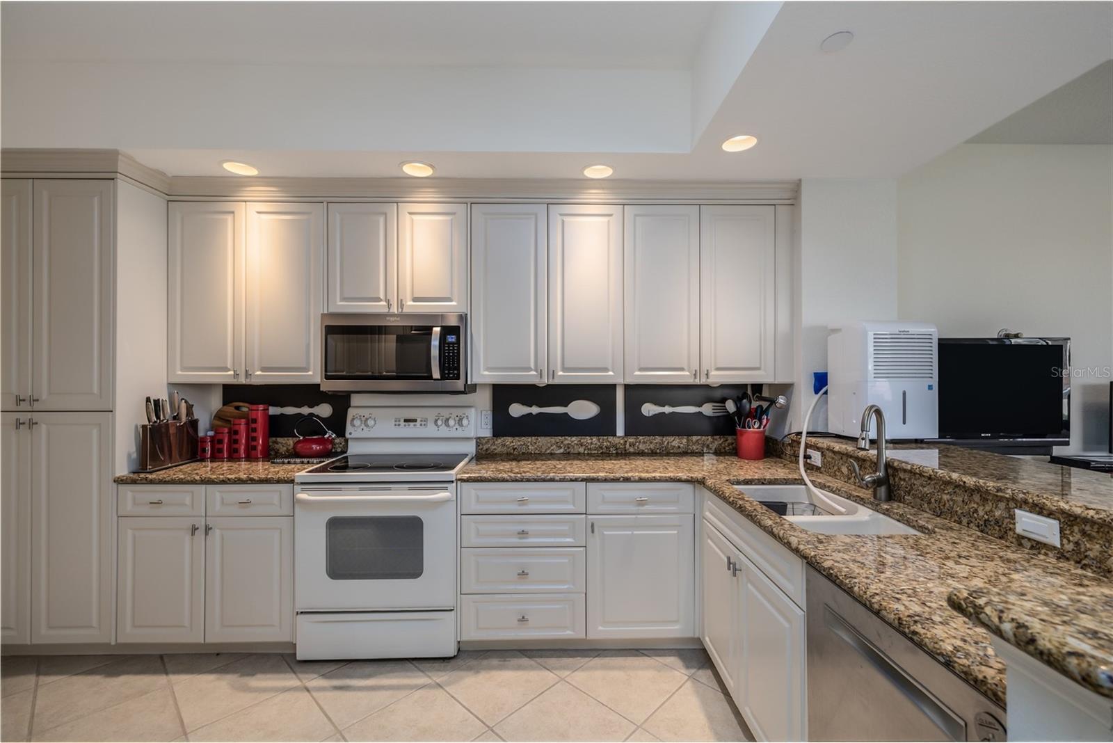 Image 6 of 52 For 263 Minorca Beach Way 206