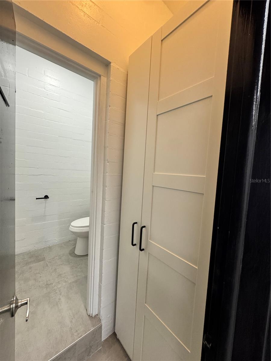 Image 4 of 22 For 419 Canal Street