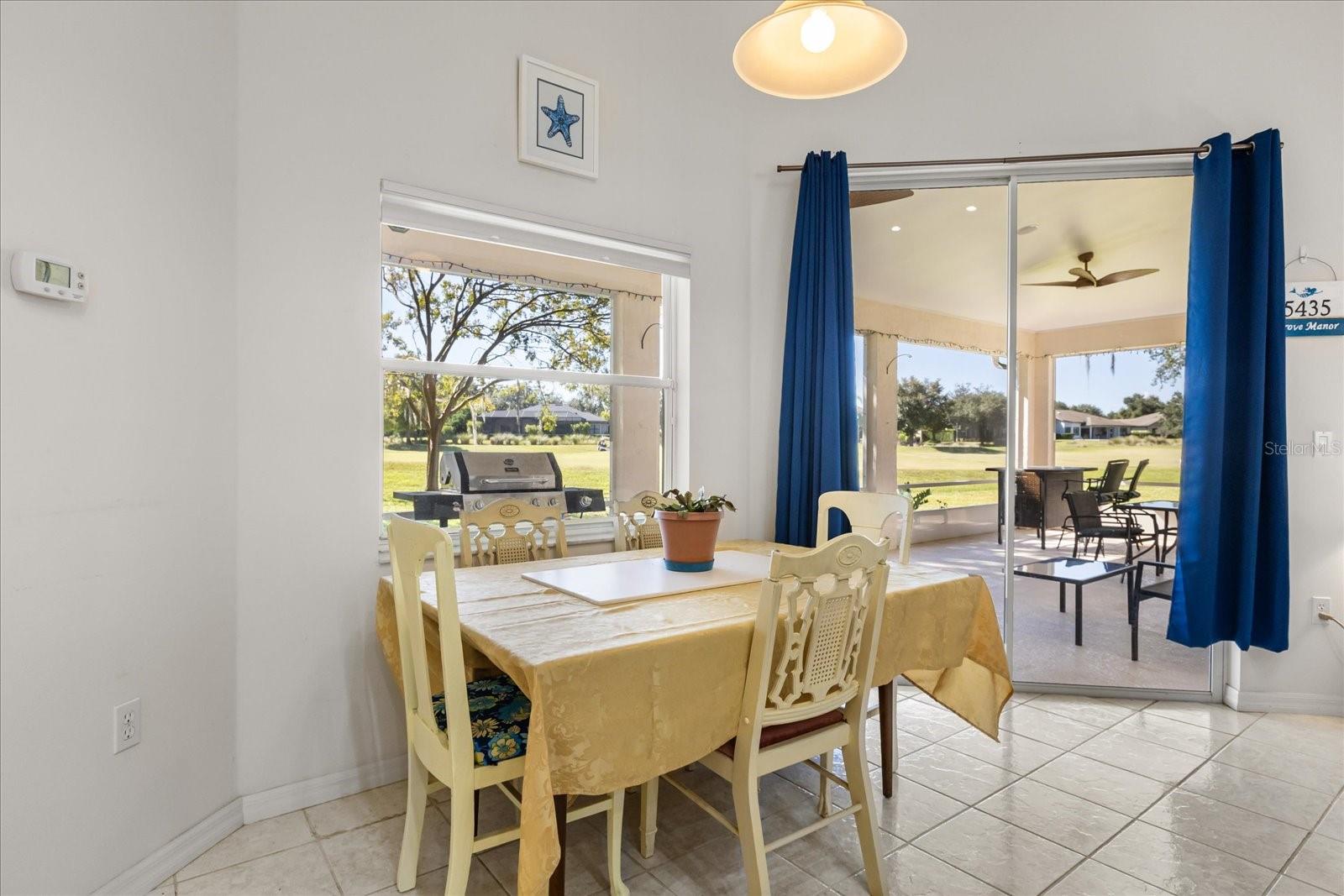 Image 16 of 52 For 5435 Grove Manor