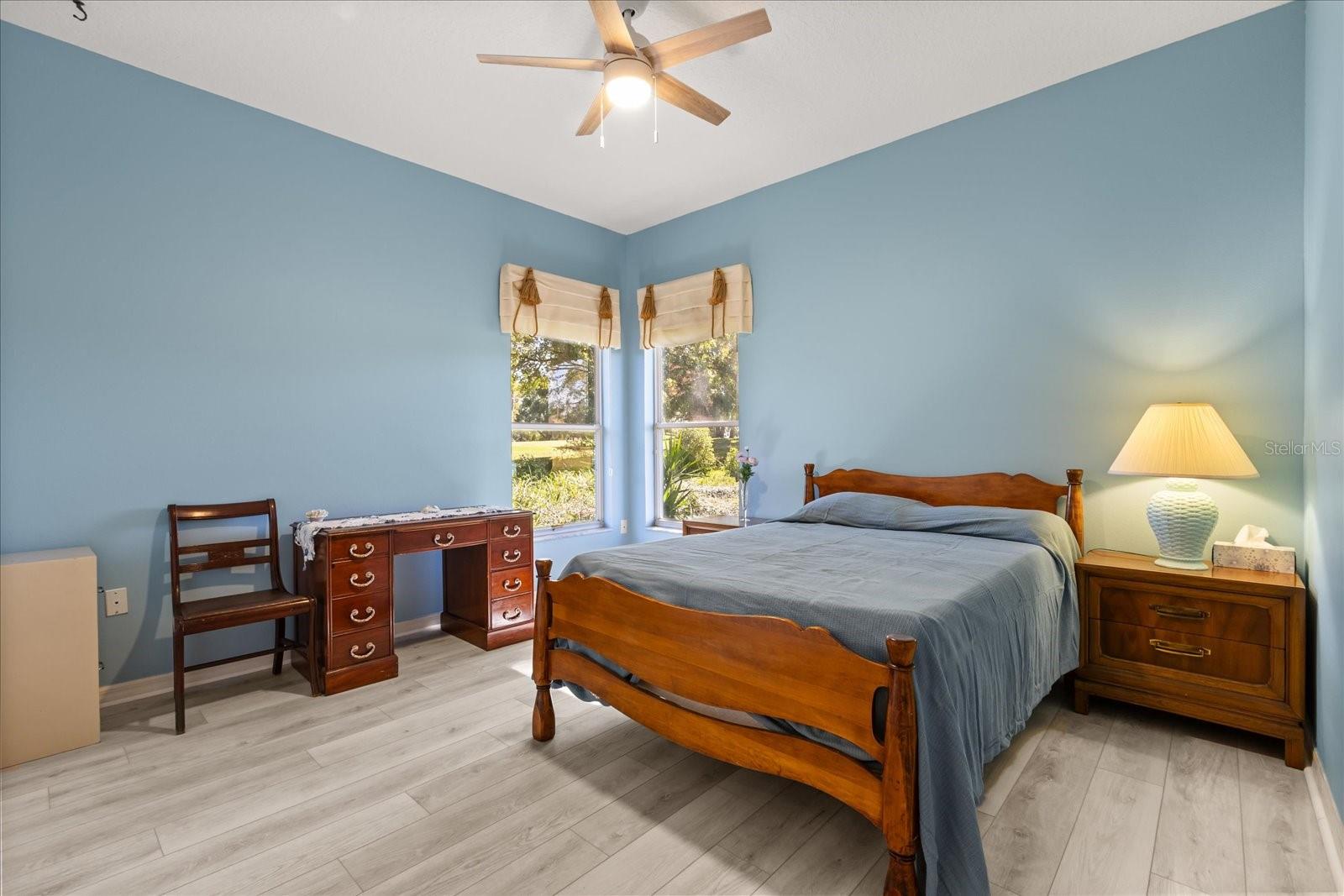 Image 23 of 52 For 5435 Grove Manor