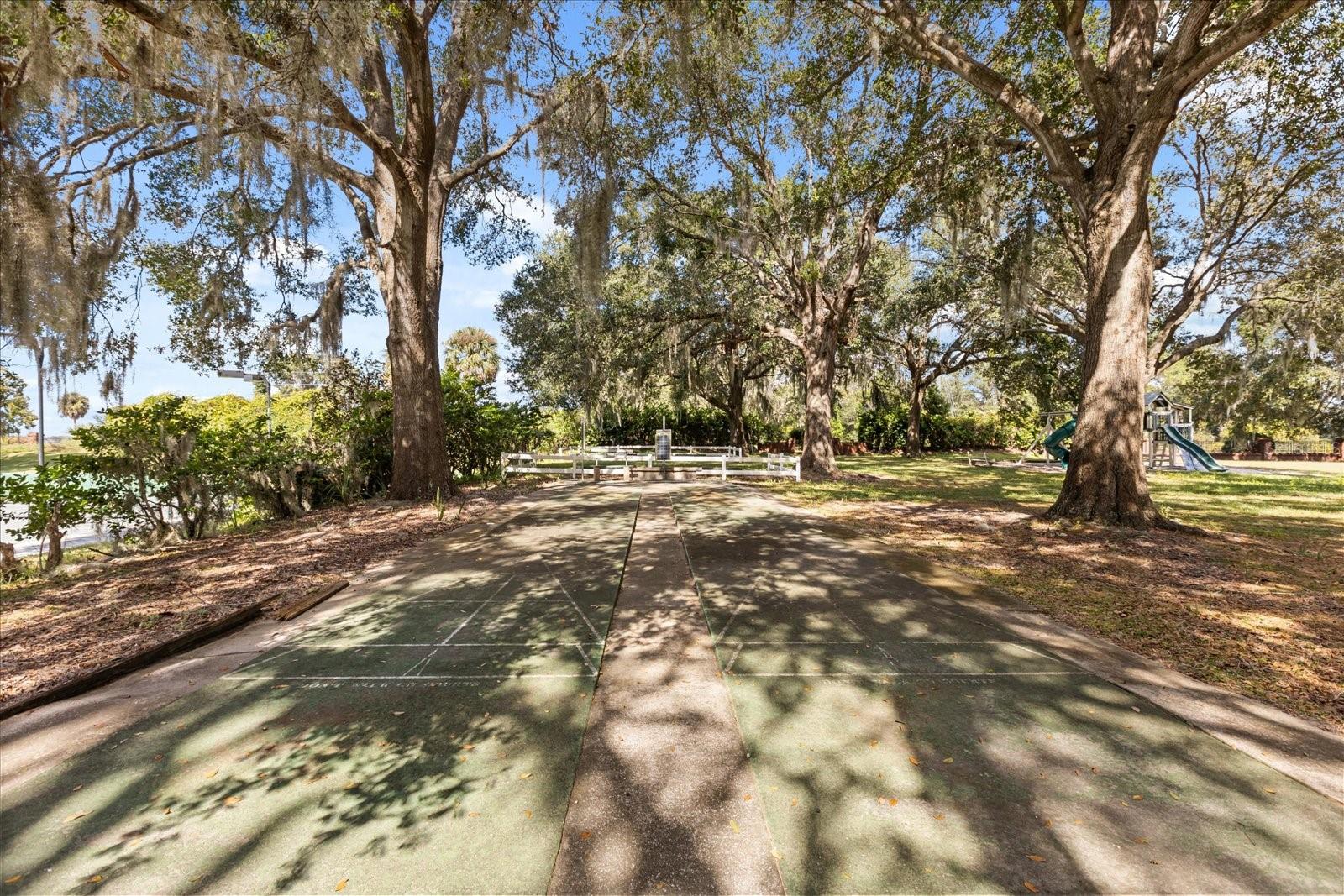 Image 39 of 52 For 5435 Grove Manor