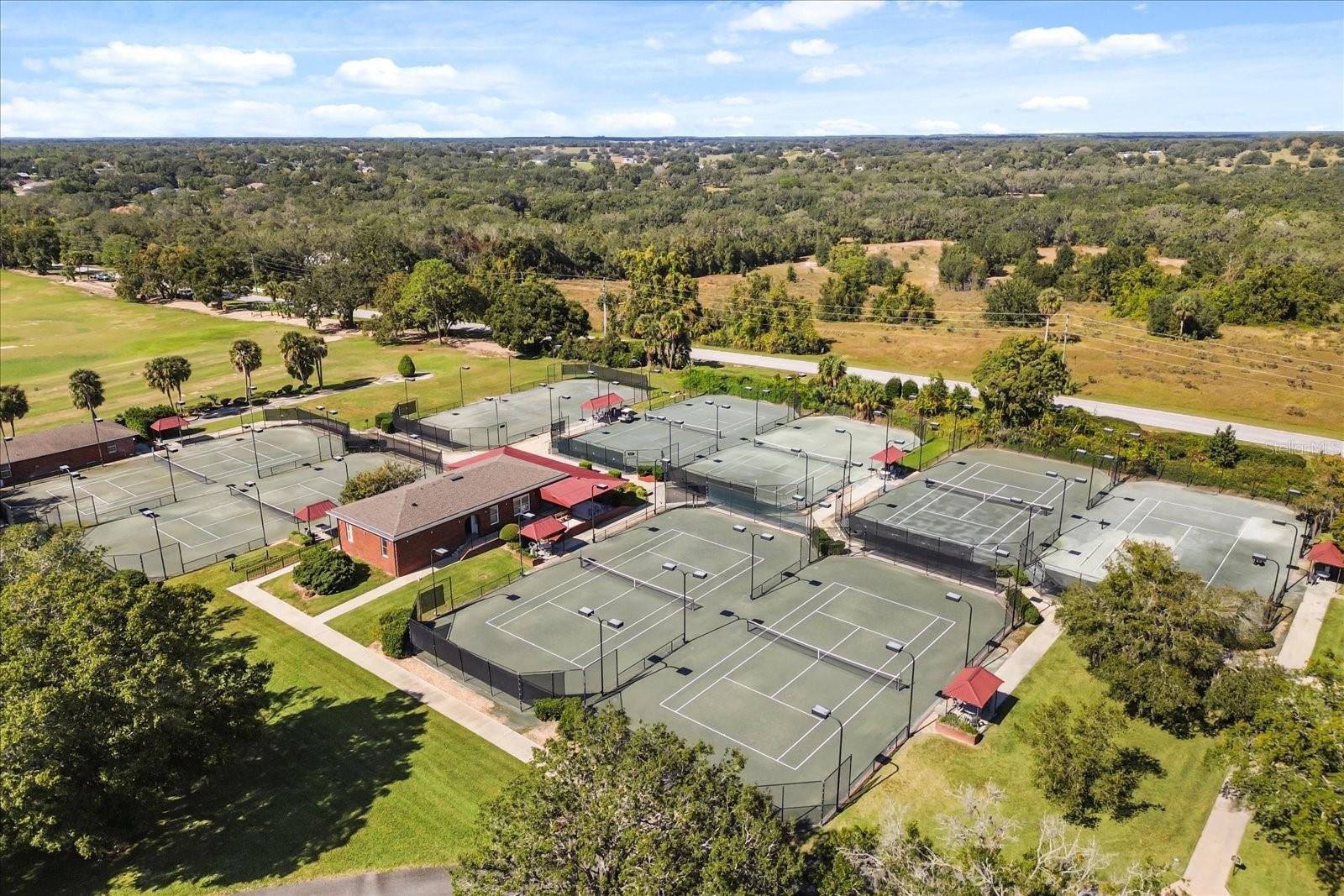 Image 51 of 52 For 5435 Grove Manor