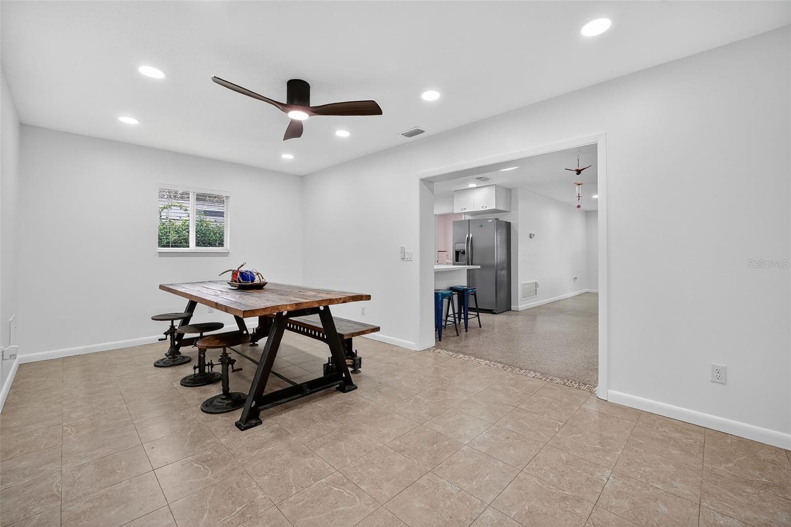 Image 11 of 35 For 805 18th Avenue