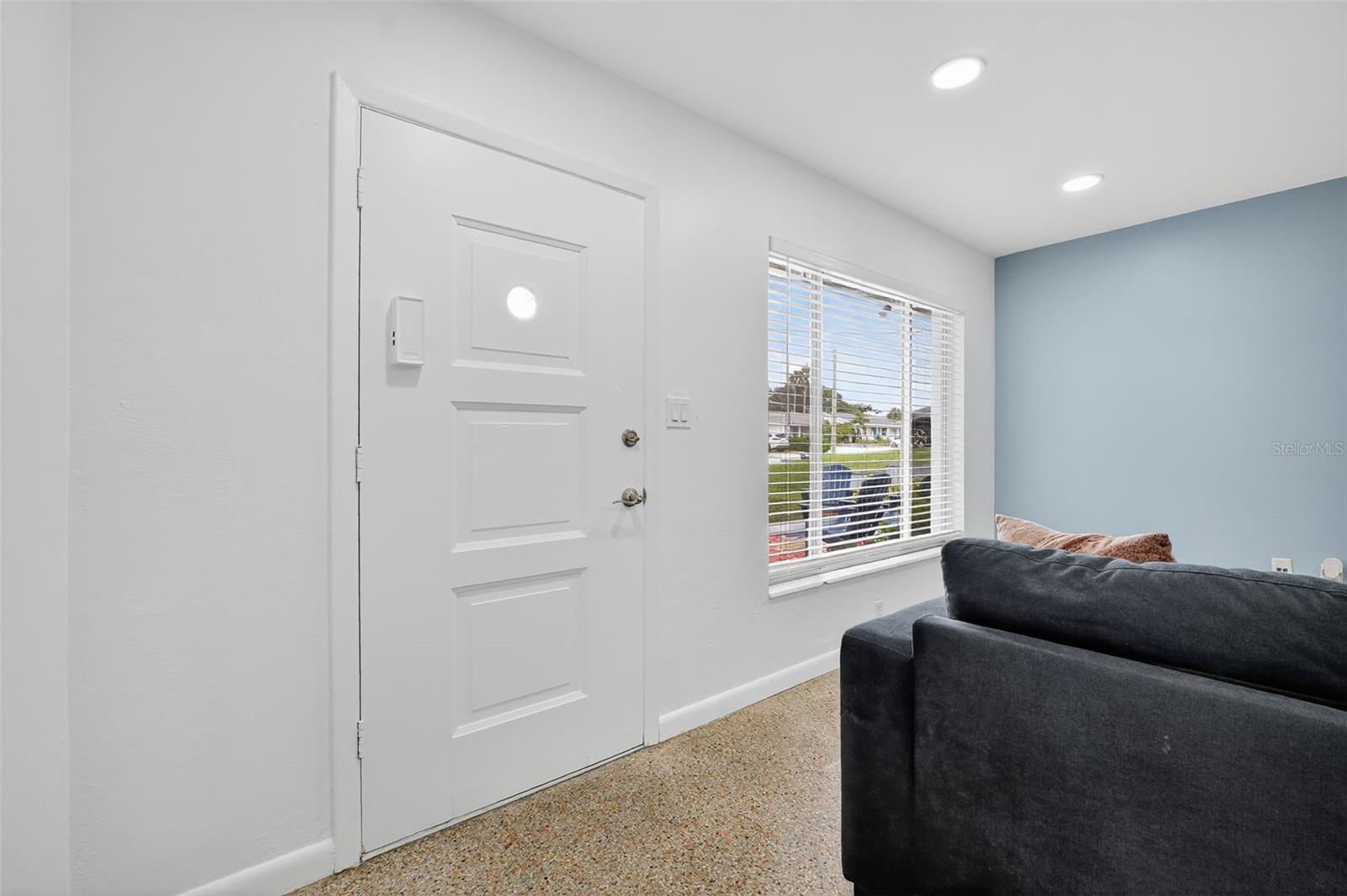 Image 7 of 35 For 805 18th Avenue