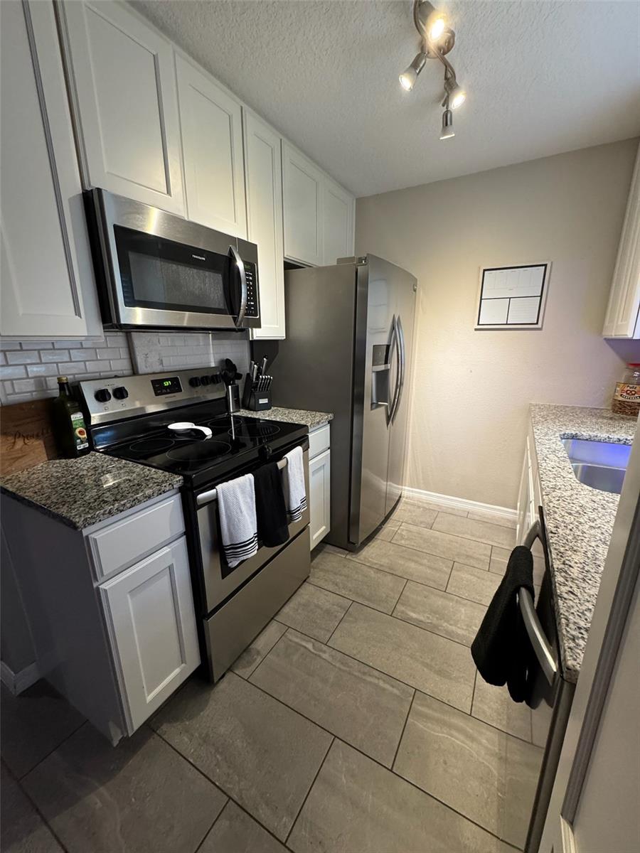 Image 9 of 35 For 47 Pine Drive